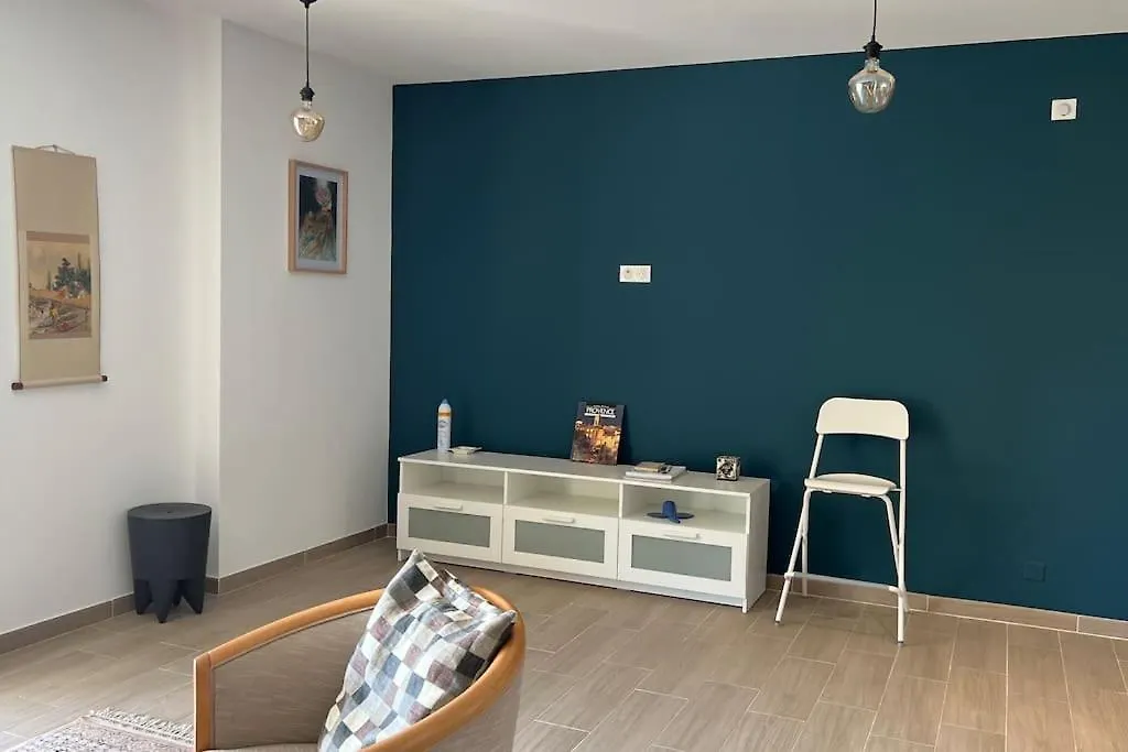 Holiday home Appartement Neuf Dans Maison Taradeau